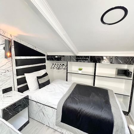 Taksim Larissa Hotel Suites Istanbul Exterior photo
