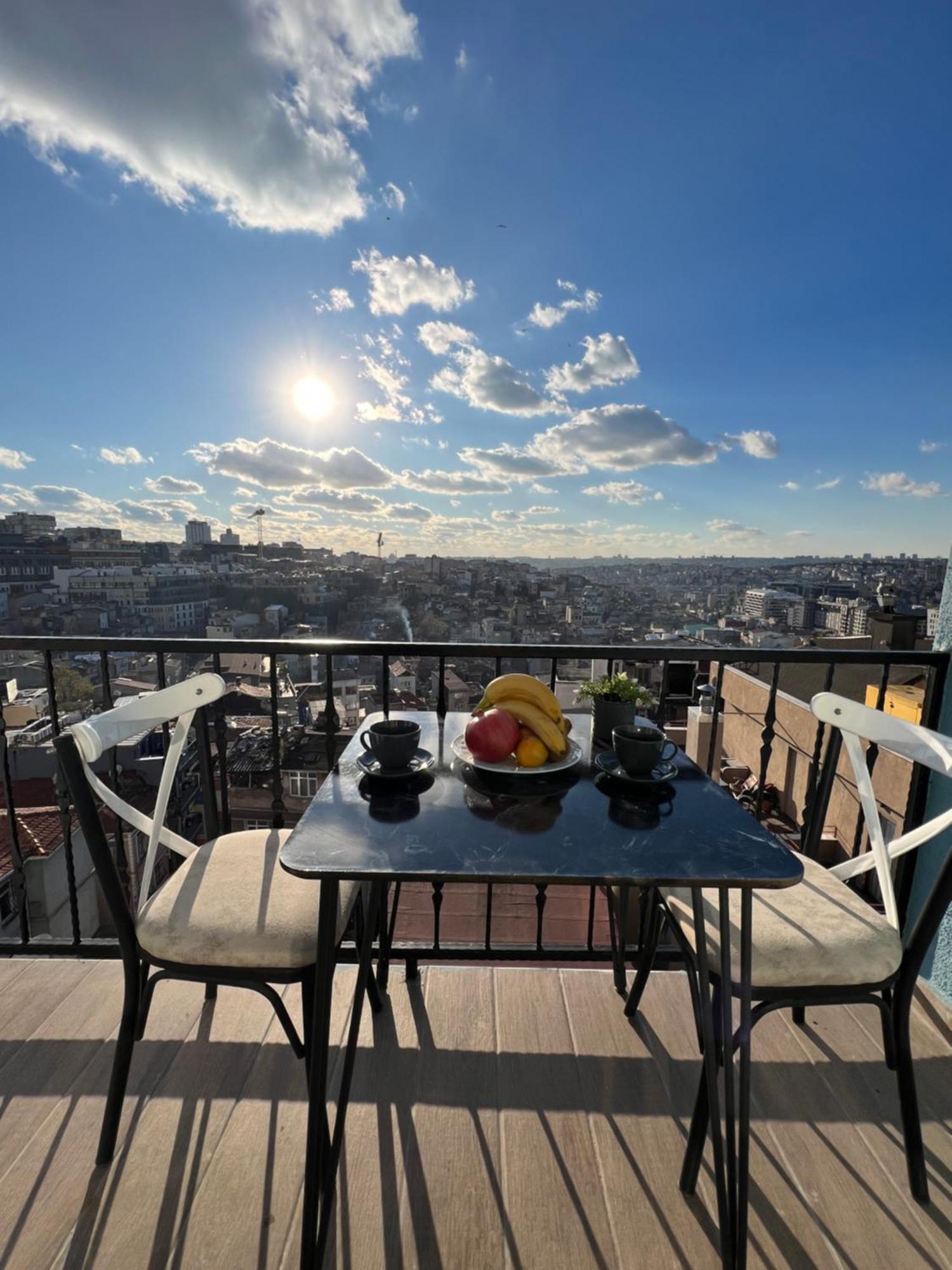 Taksim Larissa Hotel Suites Istanbul Exterior photo