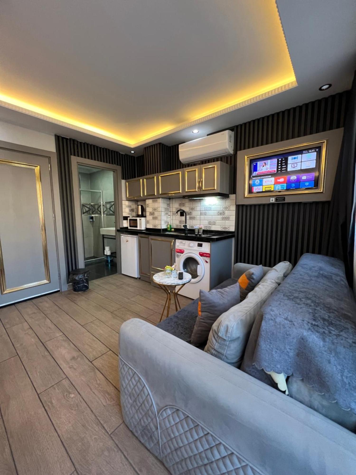 Taksim Larissa Hotel Suites Istanbul Exterior photo