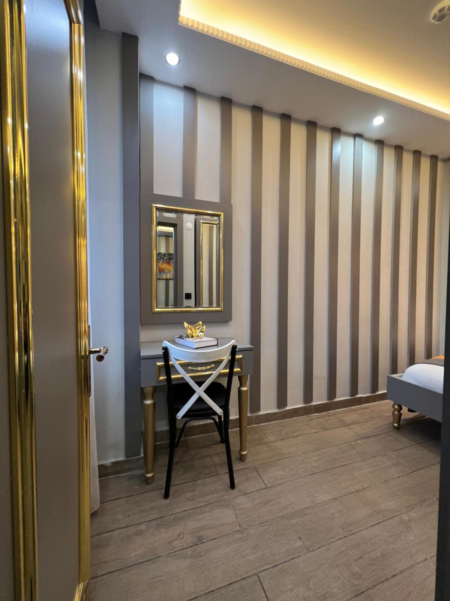 Taksim Larissa Hotel Suites Istanbul Exterior photo